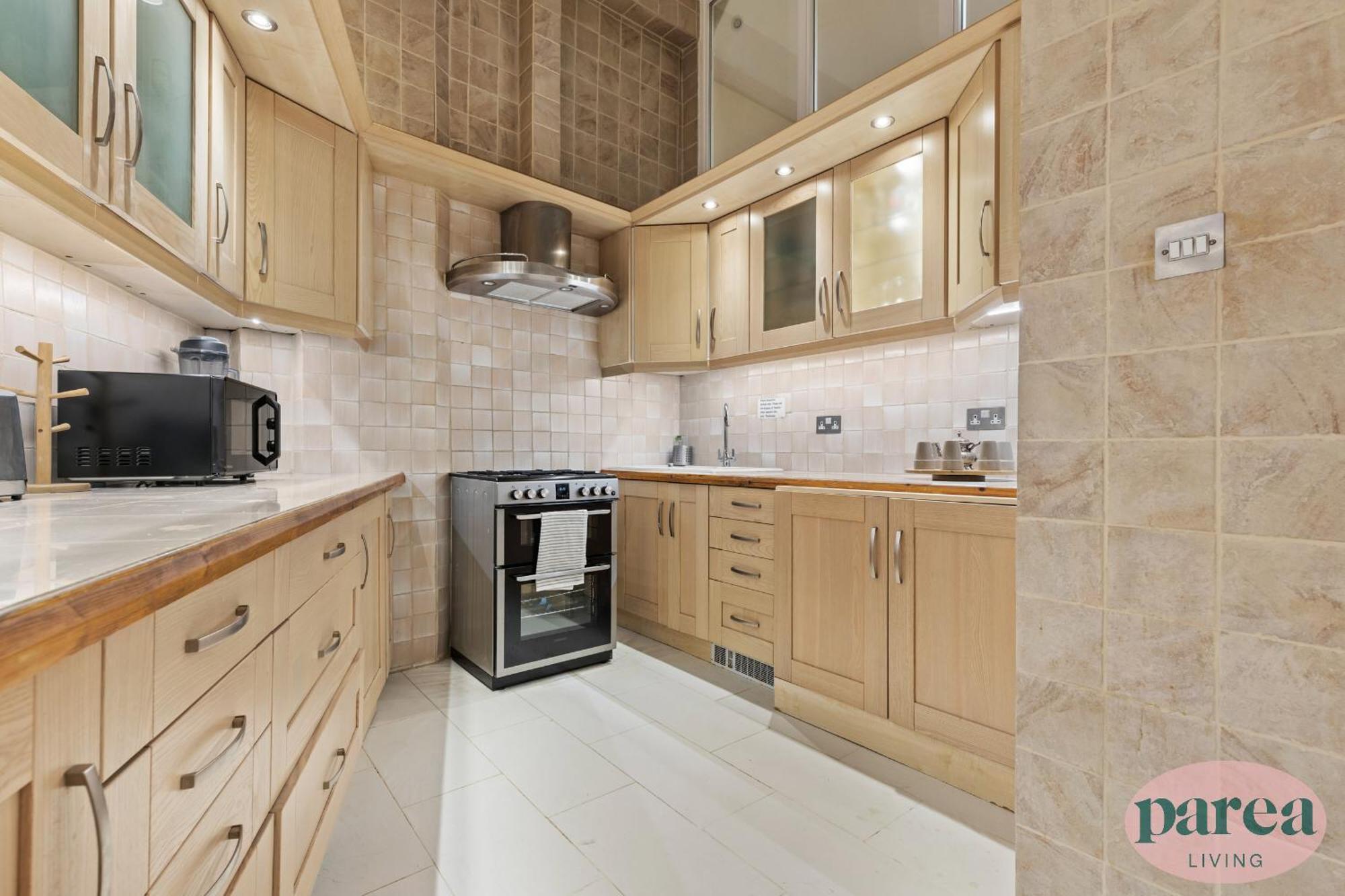 Parea Living - Canary Wharf, Secluded Luxury Flat W Free Parking & Remote Working Appartamento Londra